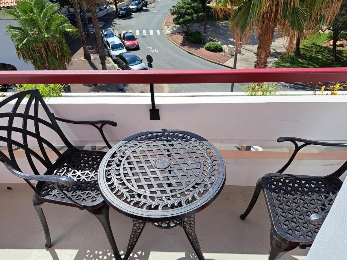Superbe Appartement T3 Au Centre Plage .Parking Hendaye Ngoại thất bức ảnh